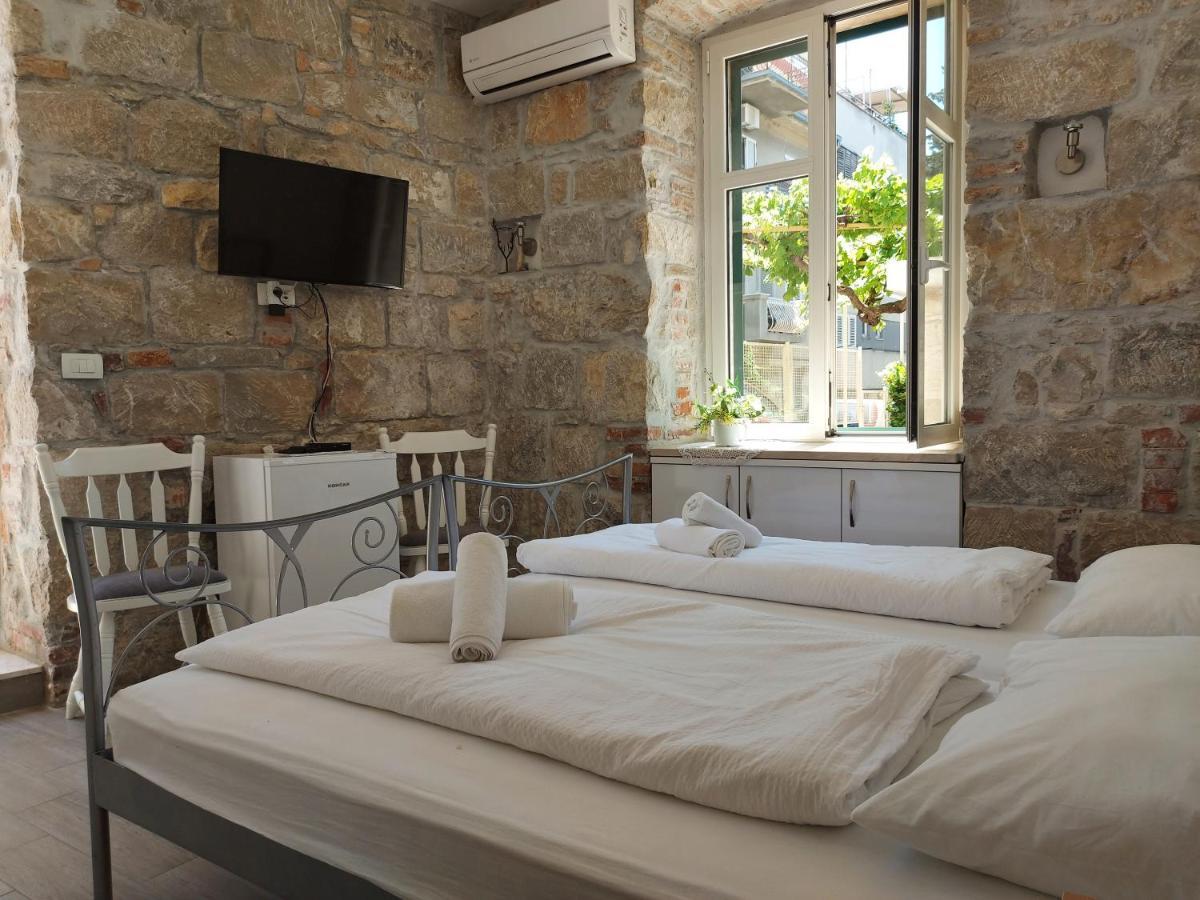 Apartment Meri Split Exteriör bild